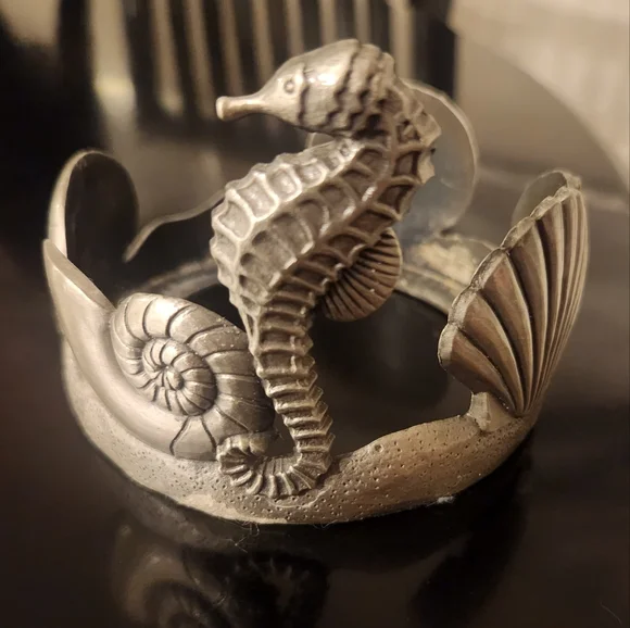 Beach-themed candle & accessories ๐ - Picture 6 of 14